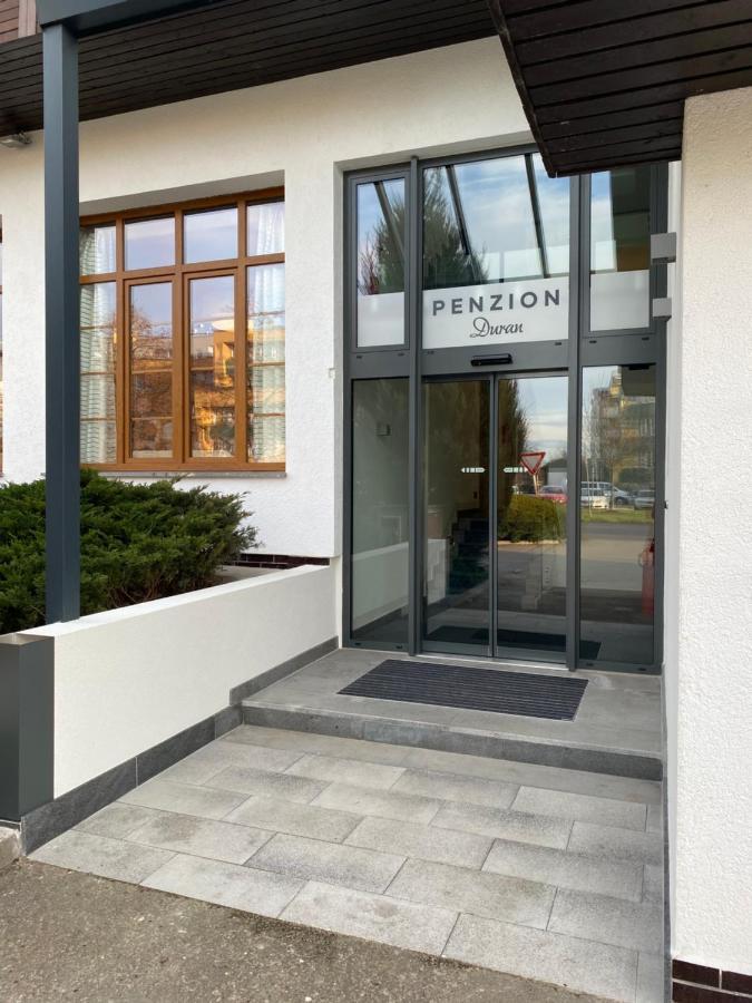 Duran Penzion Hradec Králové Eksteriør bilde